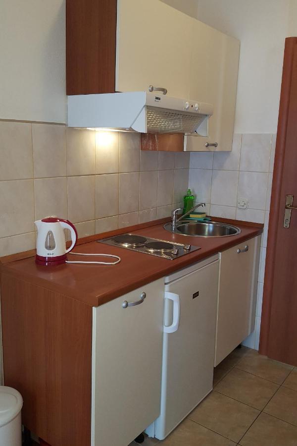 Apartments With A Parking Space Gradac, Makarska - 11332 格拉达茨 外观 照片